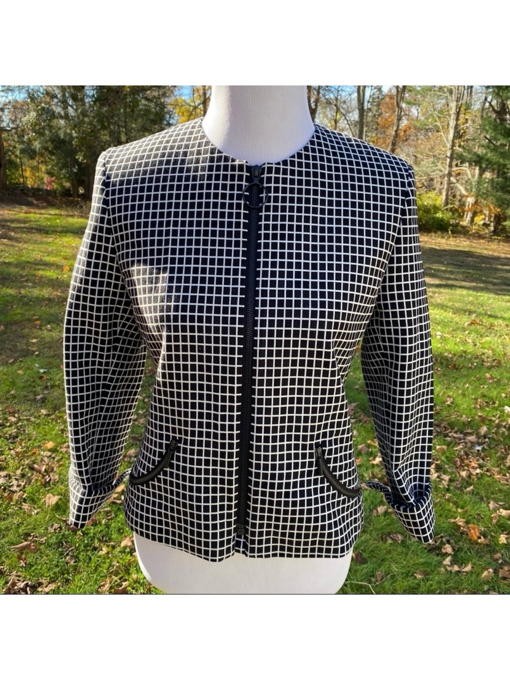 AKRIS PUNTO JACKET COAT BLAZER BLACK WHITE WINDOW PANE PLAID ZIP FRONT Size 6